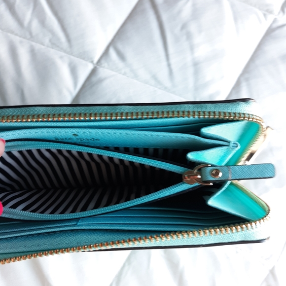 Kate Spade Wallet - Picture 5 of 7